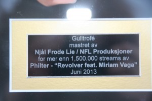Gullplate-inskripsjon fra IFPI